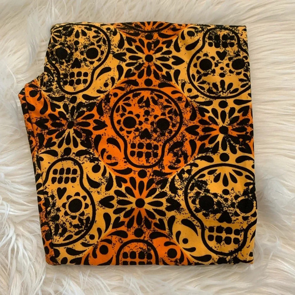 New! Women’s Lularoe Skull Halloween leggings OS - Picture 1 of 1